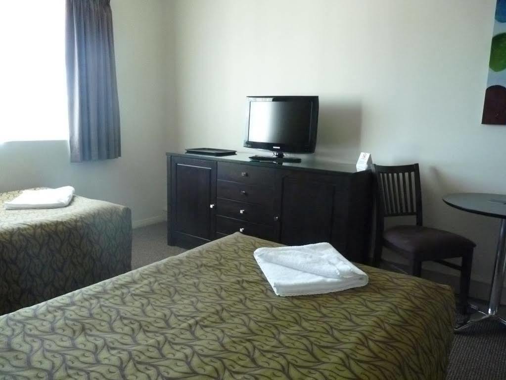 Redcliffe Motor Inn Εξωτερικό φωτογραφία